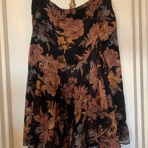 Lauren Flirty floral skirt